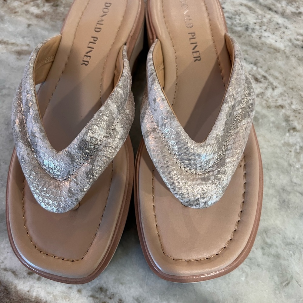 Donald J. Pliner Women's Beige Snake Print Sandals